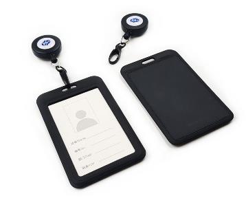 易拉扣搭配識別證套